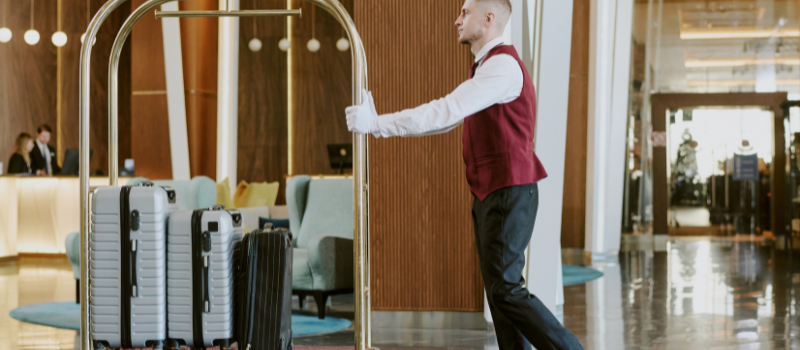 Preventing Wrist and Hand Injuries in Hotels 